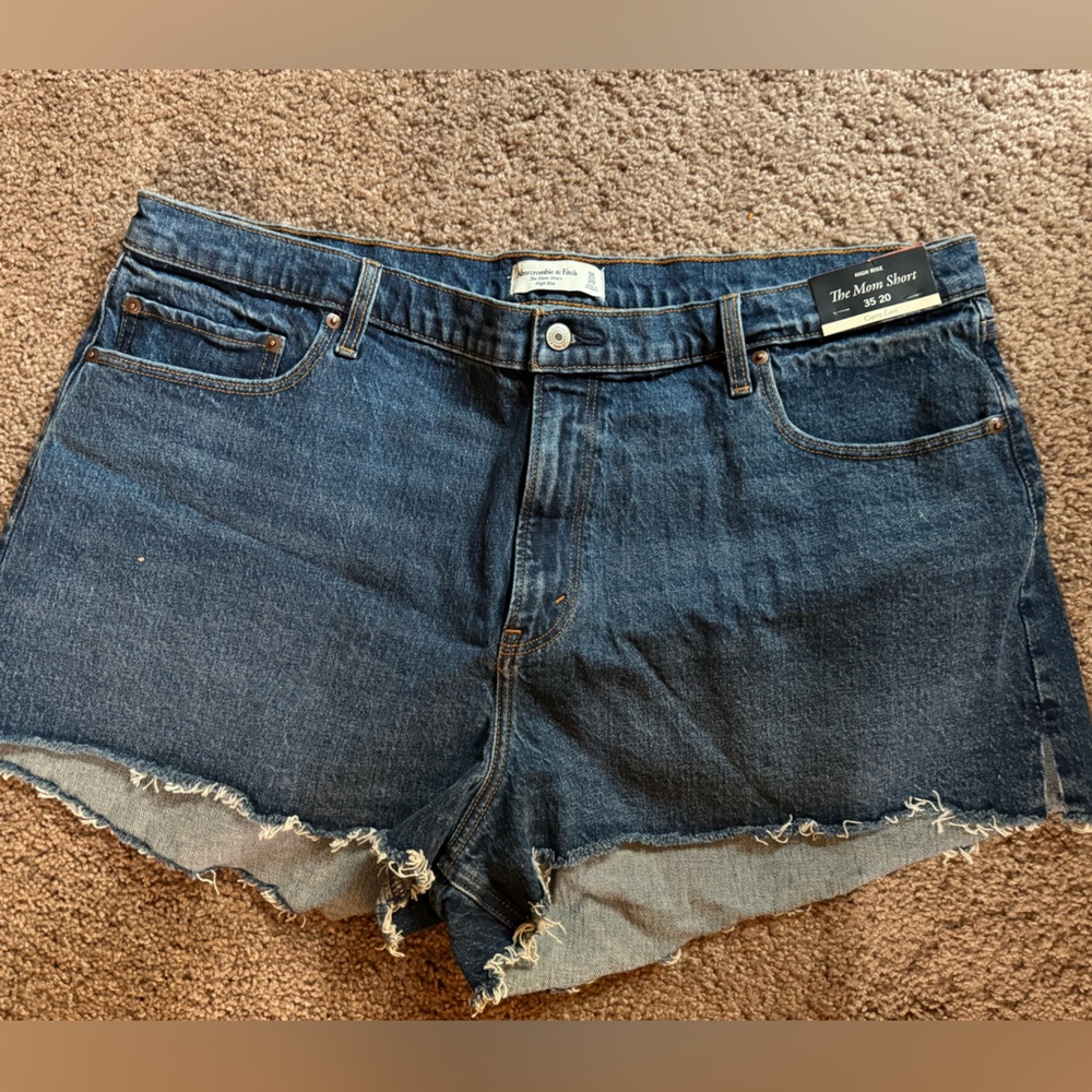 Abercrombie & Fitch Curve High Rise Mom Denim Short